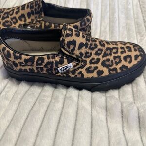 Vans Women’s Black and Brown Leopard Sneakers